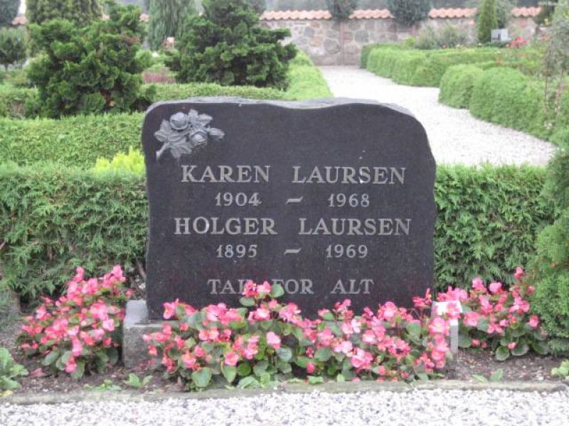 Karen Laursen.jpg